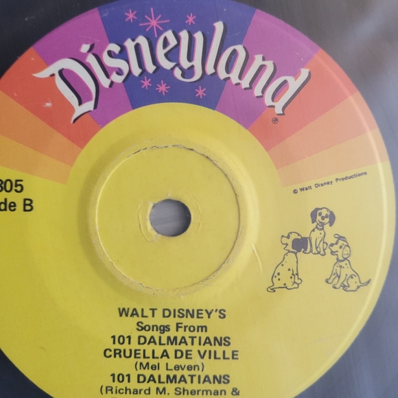 Disney's 101 Dalmatians 45 Vinyl Album - No Cover - Picture 7 of 9